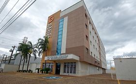Golden Tower Express Araraquara by Fênix Hotéis